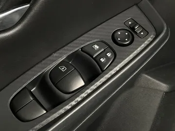 2025 Nissan Sentra - image 20