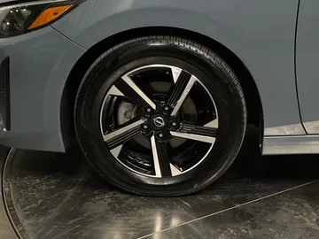 2025 Nissan Sentra - image 6