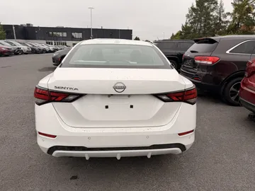2025 Nissan Sentra - image 6