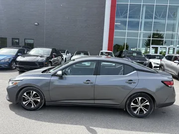 2020 Nissan Sentra - image 4