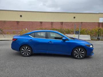 2023 Nissan Sentra - image 6