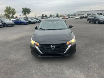 2024 Nissan Sentra - image 2