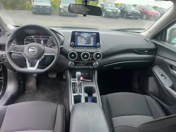 2024 Nissan Sentra - image 10