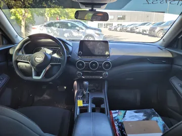 2024 Nissan Sentra - image 9