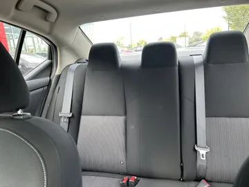 2025 Nissan Sentra - image 8