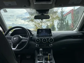 2025 Nissan Sentra - image 9