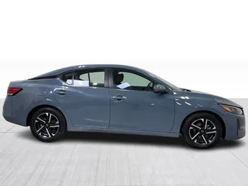 2025 Nissan Sentra - image 2