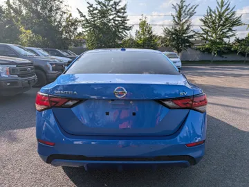 2022 Nissan Sentra - image 6