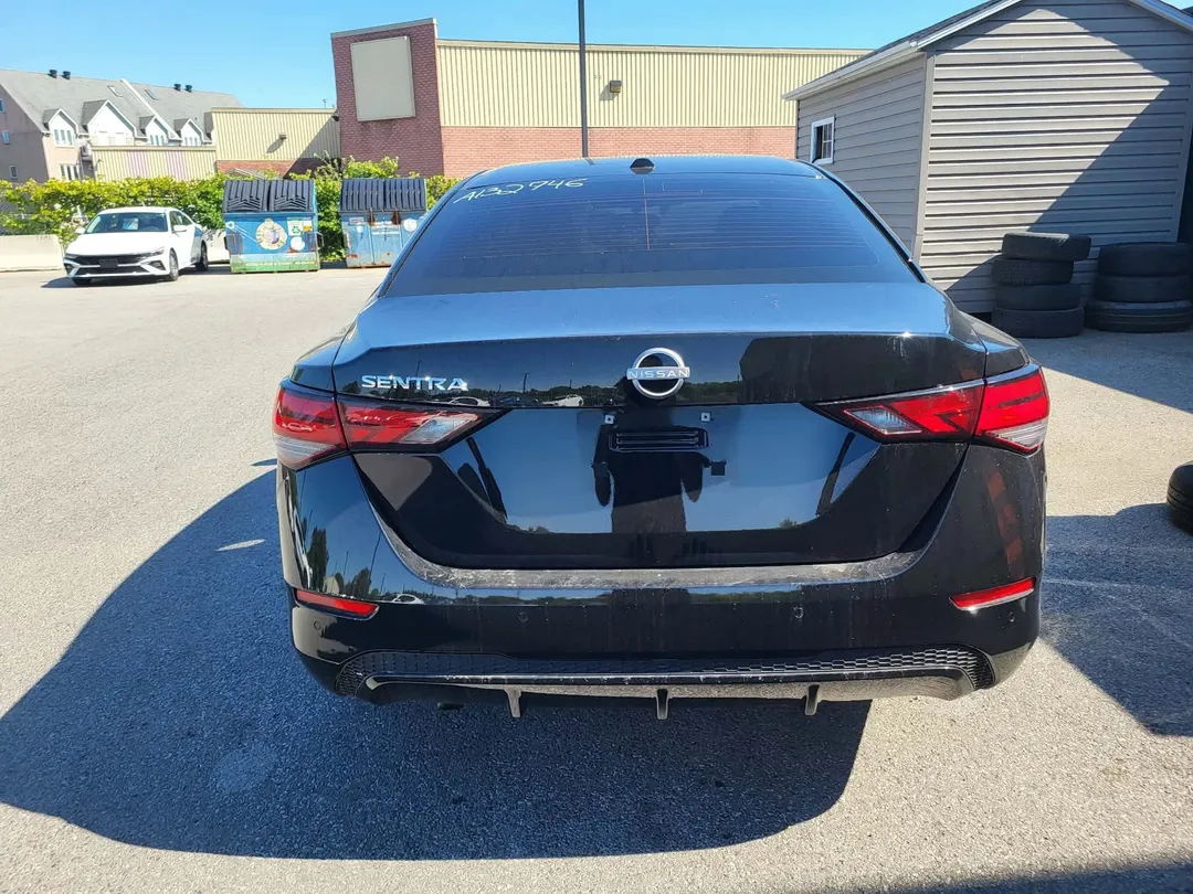 2025 Nissan Sentra — photo 4