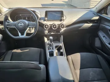 2025 Nissan Sentra - image 9