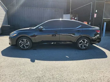 2025 Nissan Sentra - image 6