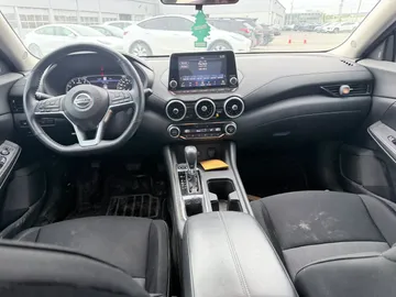 2021 Nissan Sentra - image 9