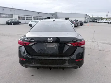 2021 Nissan Sentra - image 4
