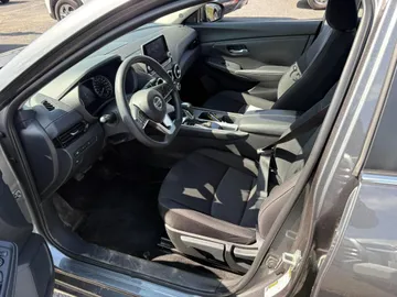 2023 Nissan Sentra - image 8