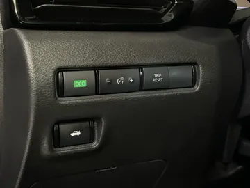 2024 Nissan Sentra - image 28