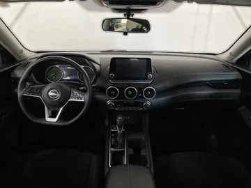 2024 Nissan Sentra - image 4