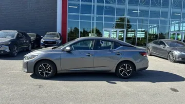 2024 Nissan Sentra - image 4