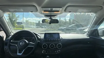 2024 Nissan Sentra - image 8