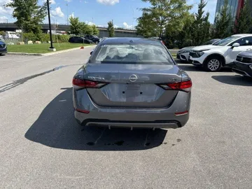 2024 Nissan Sentra - image 6