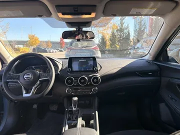 2024 Nissan Sentra - image 9