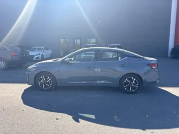 2024 Nissan Sentra - image 4