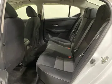 2021 Nissan Sentra - image 16