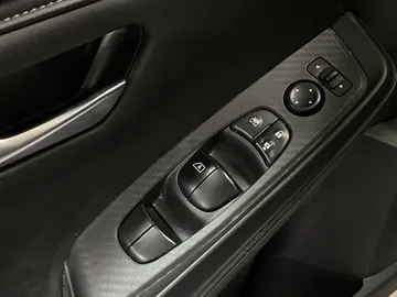 2021 Nissan Sentra - image 22