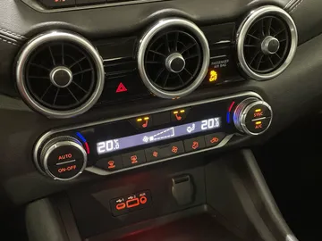 2021 Nissan Sentra - image 21