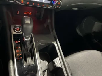 2024 Nissan Sentra - image 20