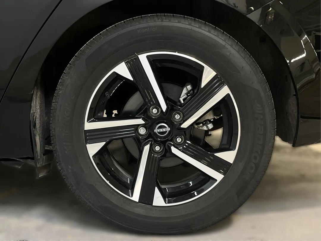 2025 Nissan Sentra — photo 5