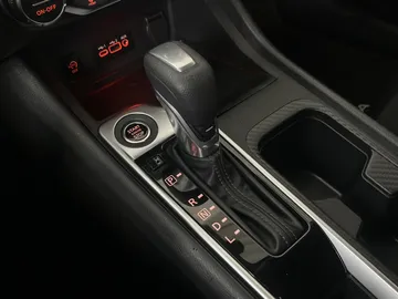 2025 Nissan Sentra - image 25