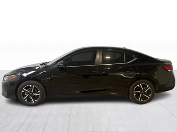 2025 Nissan Sentra - image 10