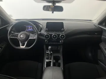 2025 Nissan Sentra - image 4