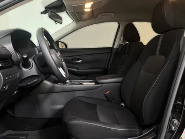 2025 Nissan Sentra - image 3
