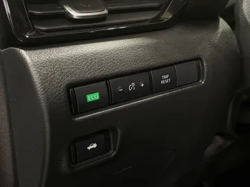 2024 Nissan Sentra - image 25
