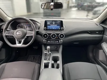 2024 Nissan Sentra - image 4