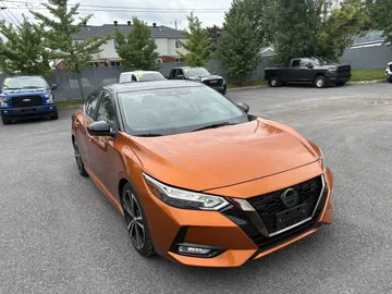 2020 Nissan Sentra - image 3