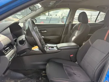 2021 Nissan Sentra - image 8