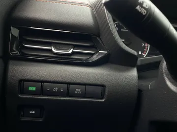 2021 Nissan Sentra - image 24