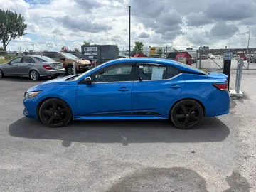 2021 Nissan Sentra - image 3