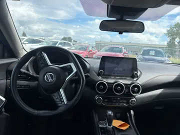 2021 Nissan Sentra - image 10