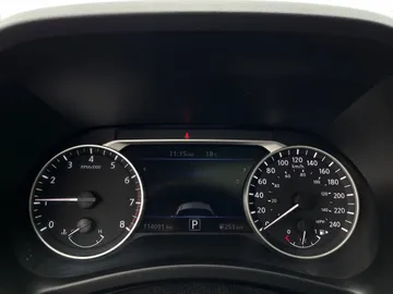 2021 Nissan Sentra - image 17