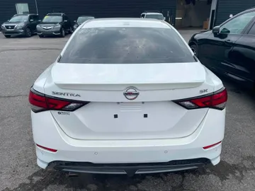 2021 Nissan Sentra - image 6