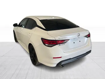 2021 Nissan Sentra - image 6