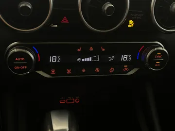 2021 Nissan Sentra - image 20