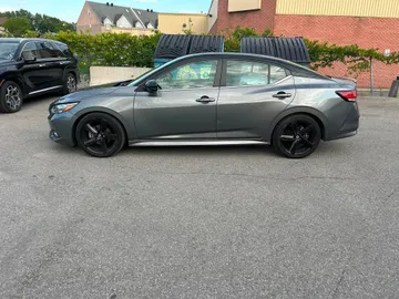 2022 Nissan Sentra - image 6