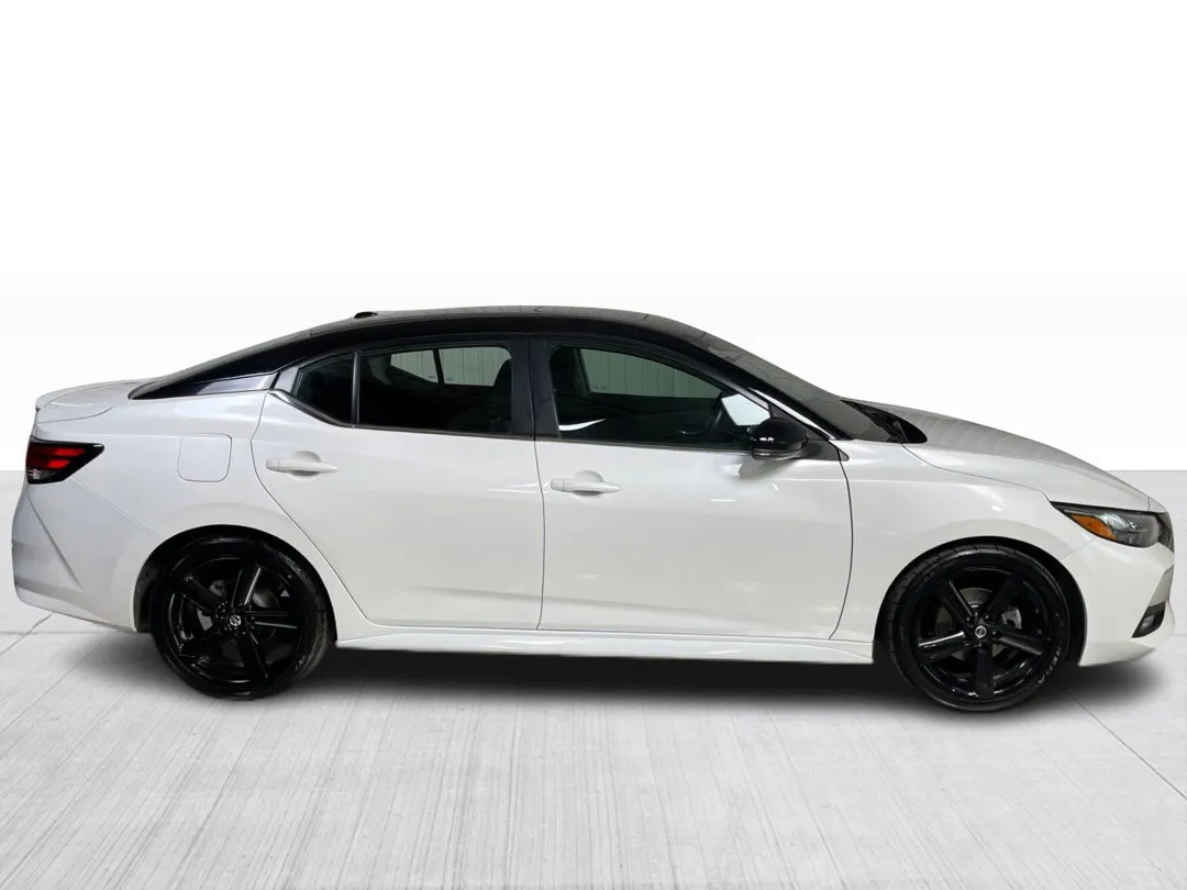 2021 Nissan Sentra — photo 2