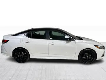 2021 Nissan Sentra - image 2