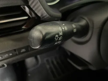 2021 Nissan Sentra - image 19