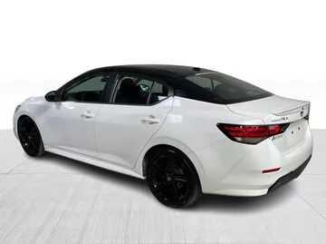 2021 Nissan Sentra - image 11